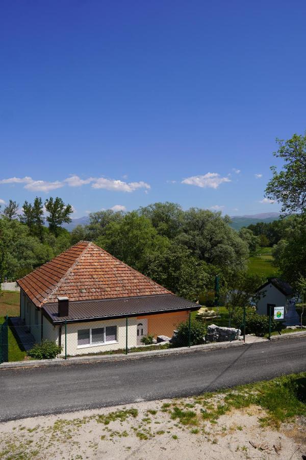 Apartments Manitovac M Nikšić Exterior foto